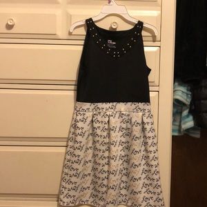 Girls dress